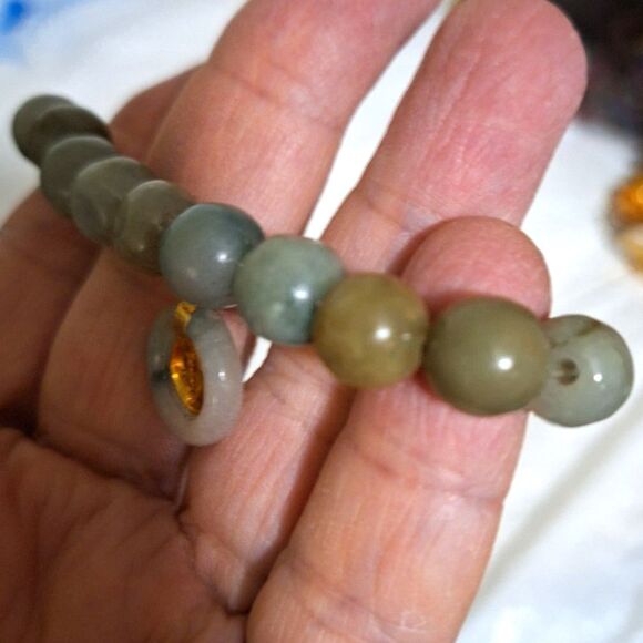 A Green Stone Stretchy Bracelet Good Luck Charm Thai Naga Eye Bead Tube - Picture 9 of 9
